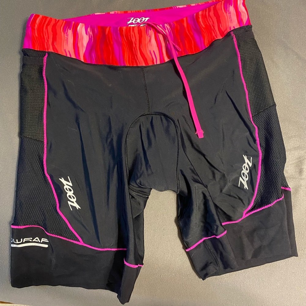 Zoot women’s triathlon shorts size large